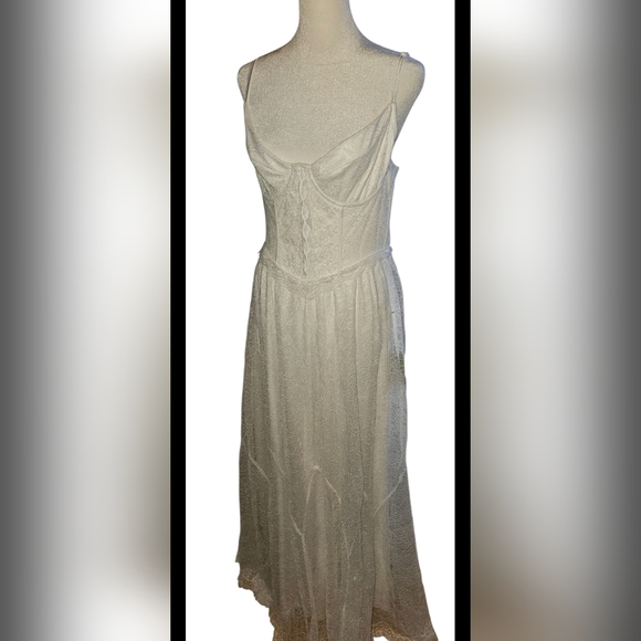 NWT Lulus White Lace Bustier Corset Maxi Dress Size Large - Picture 6 of 16